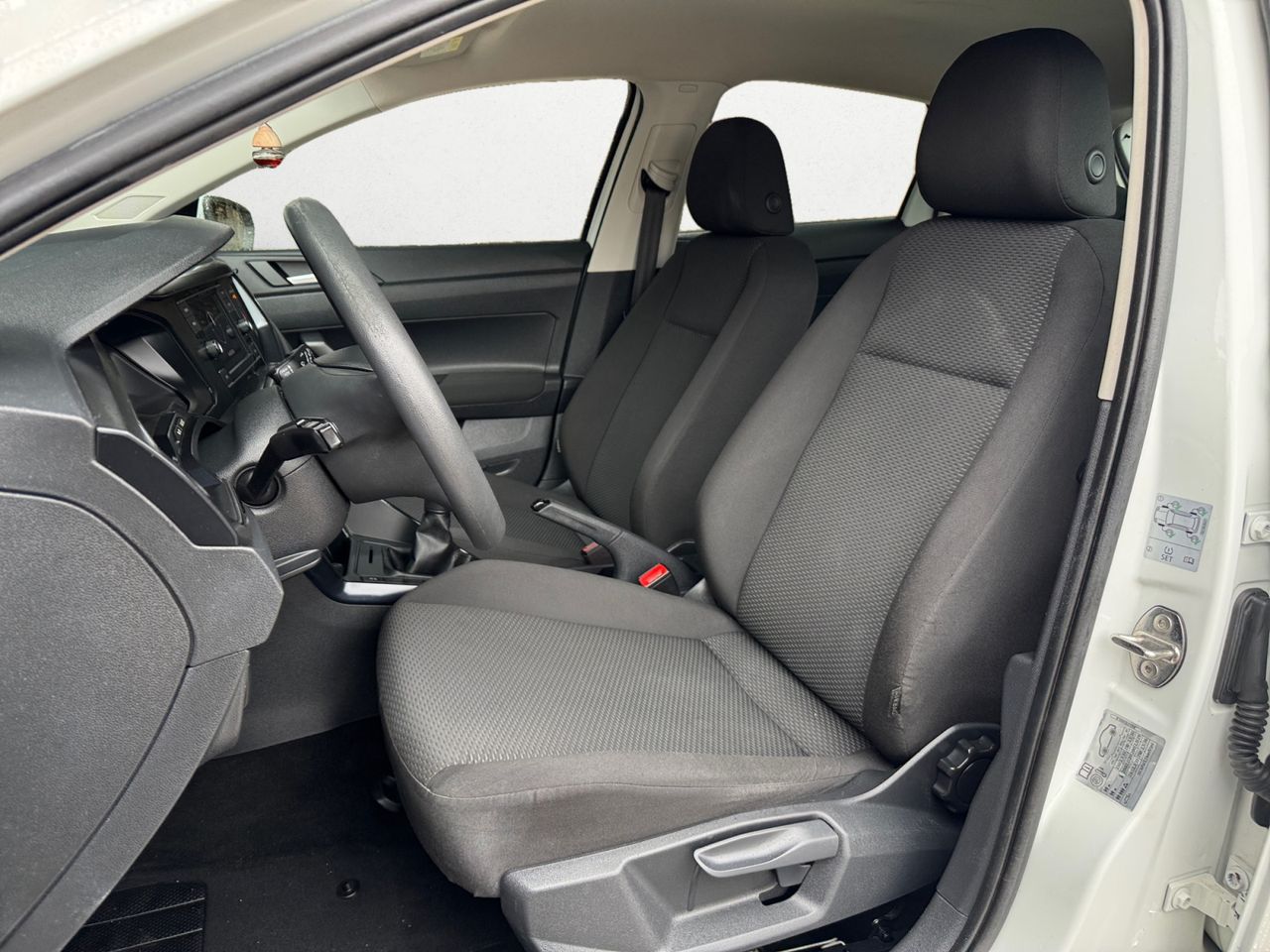 Volkswagen Polo 1.0 ADVANCE - Foto 2