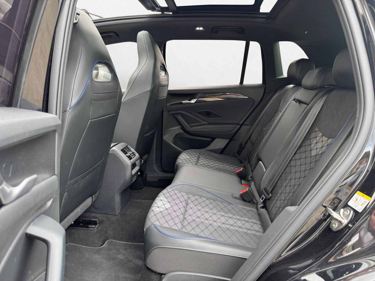 Volkswagen Tiguan R LINE 2.0 TDI 110 KW 150 CV DSG LL20 