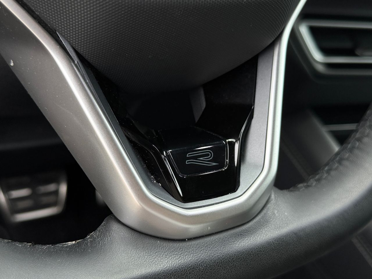 Volkswagen Tiguan R LINE 2.0 TDI 110 KW 150 CV DSG LL20 