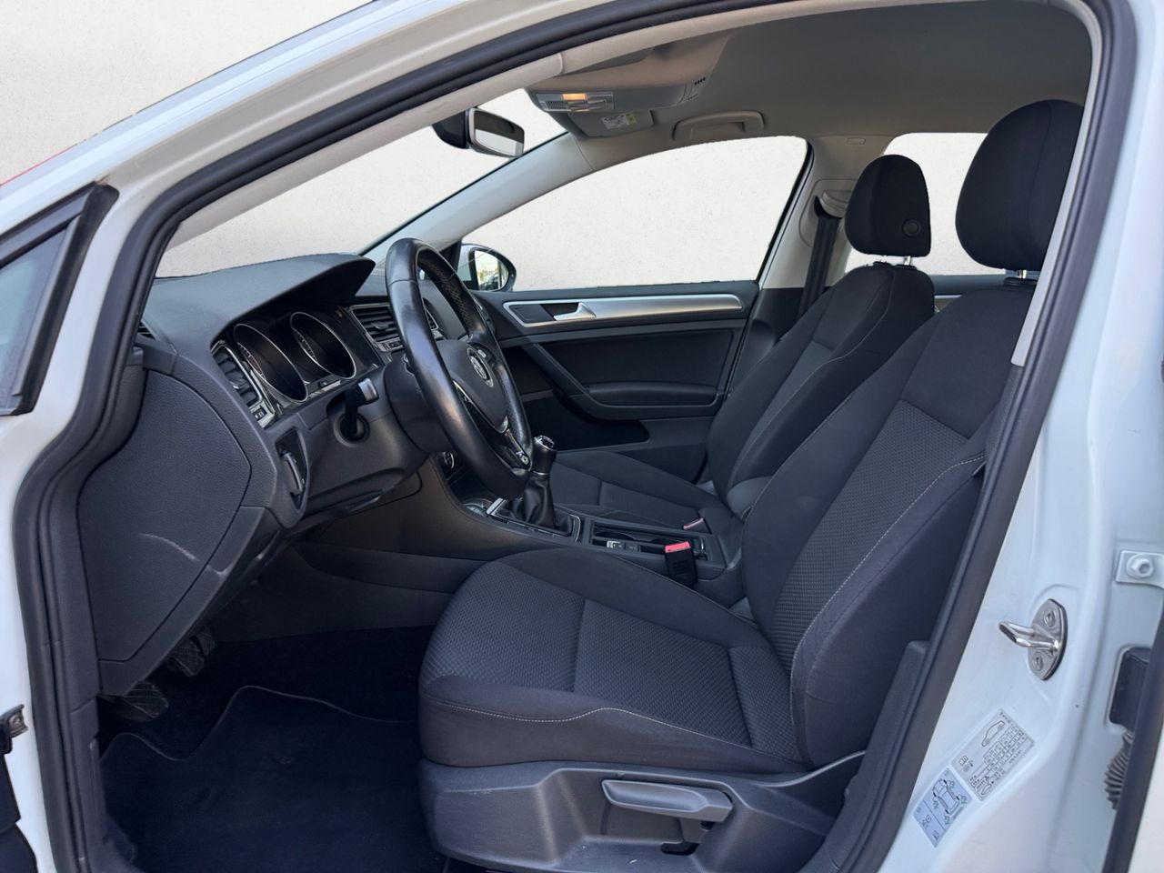 Volkswagen Golf 1.0 ADVANCE 115 CV - Foto 2