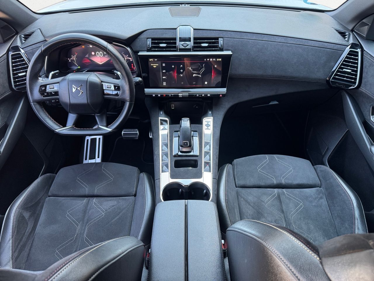 DS DS 7 Crossback BLUE HDI 130 AUT PERFORMANCE LINE - Foto 2