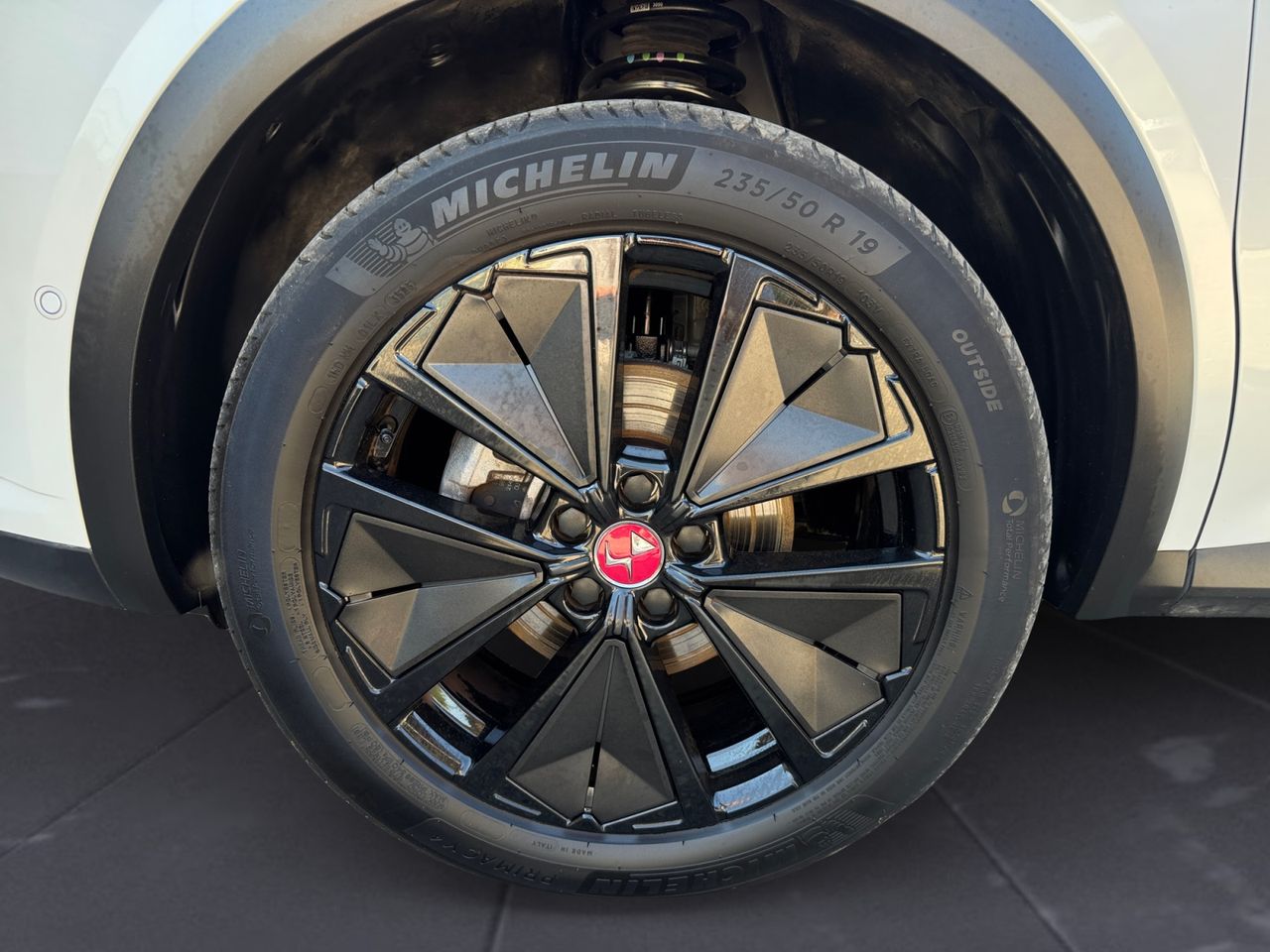 DS DS 7 Crossback BLUE HDI 130 AUT PERFORMANCE LINE - Foto 2