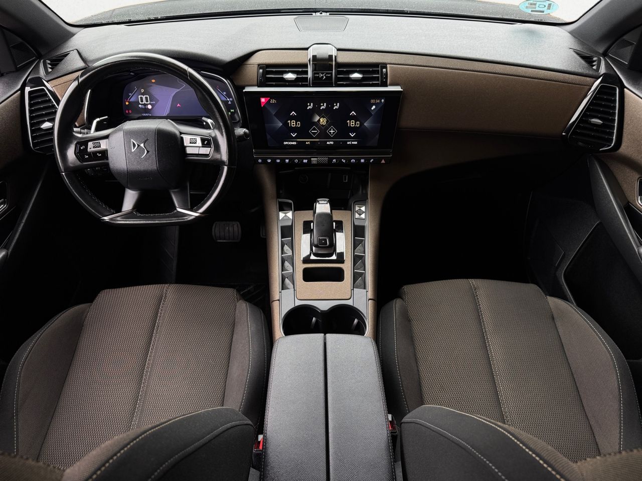 DS DS 7 Crossback BLUE HDI 180 CV AUT SO CHIC - Foto 2
