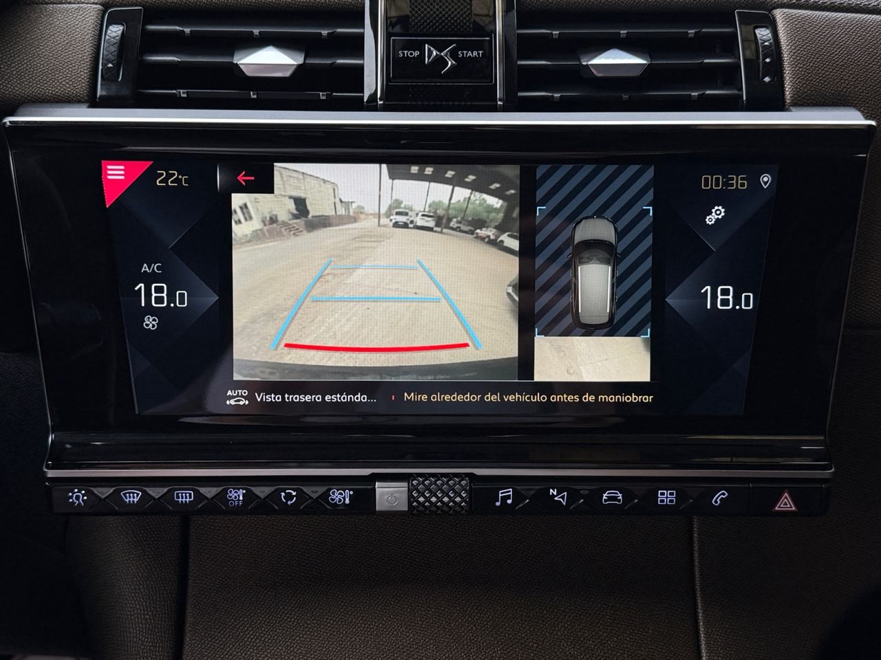 DS DS 7 Crossback BLUE HDI 180 CV AUT SO CHIC - Foto 2
