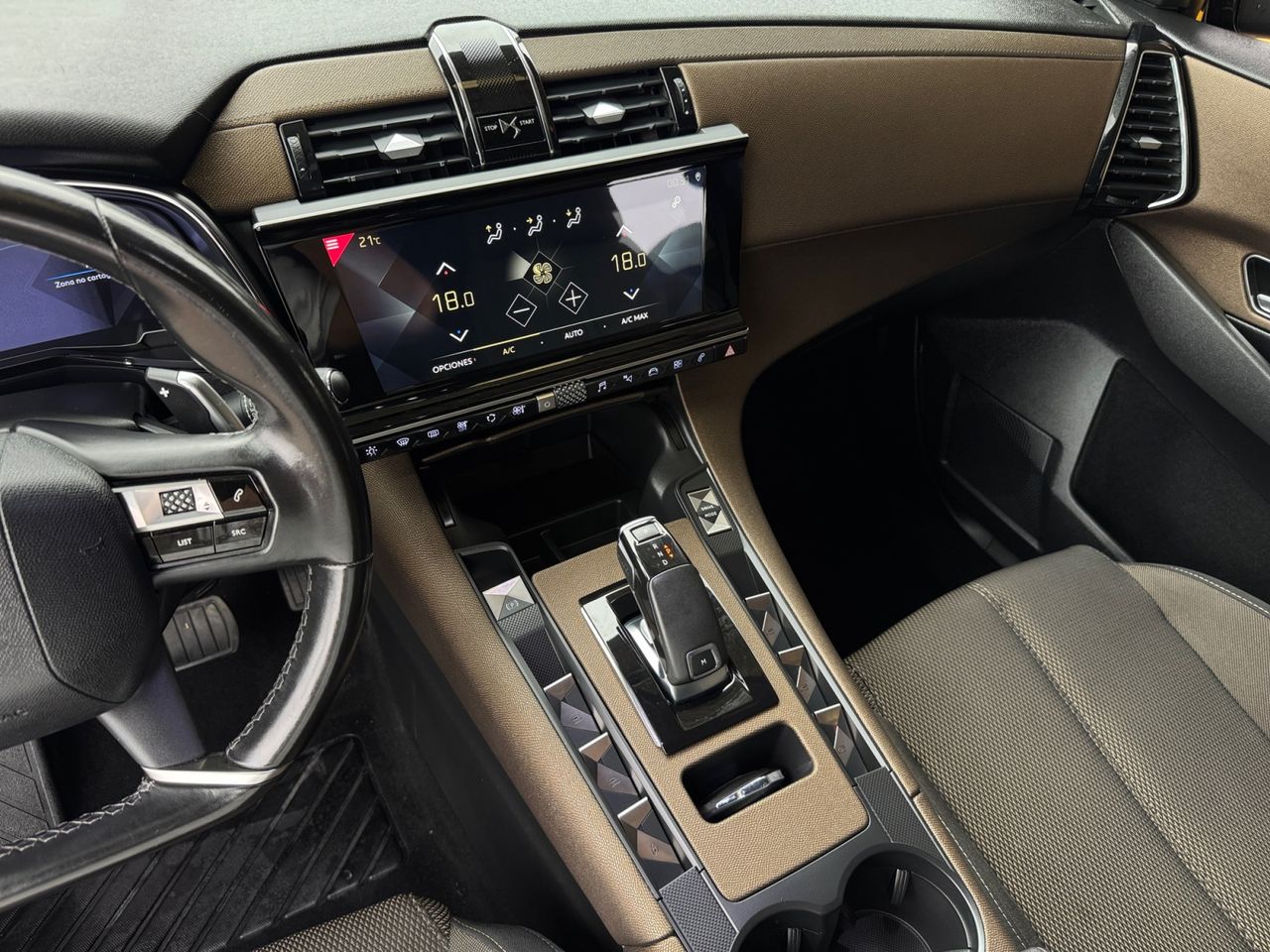 DS DS 7 Crossback BLUE HDI 180 CV AUT SO CHIC - Foto 2
