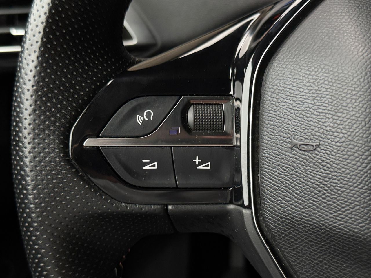 Peugeot 3008 GT LINE BLUE HDI 130 CV - Foto 2
