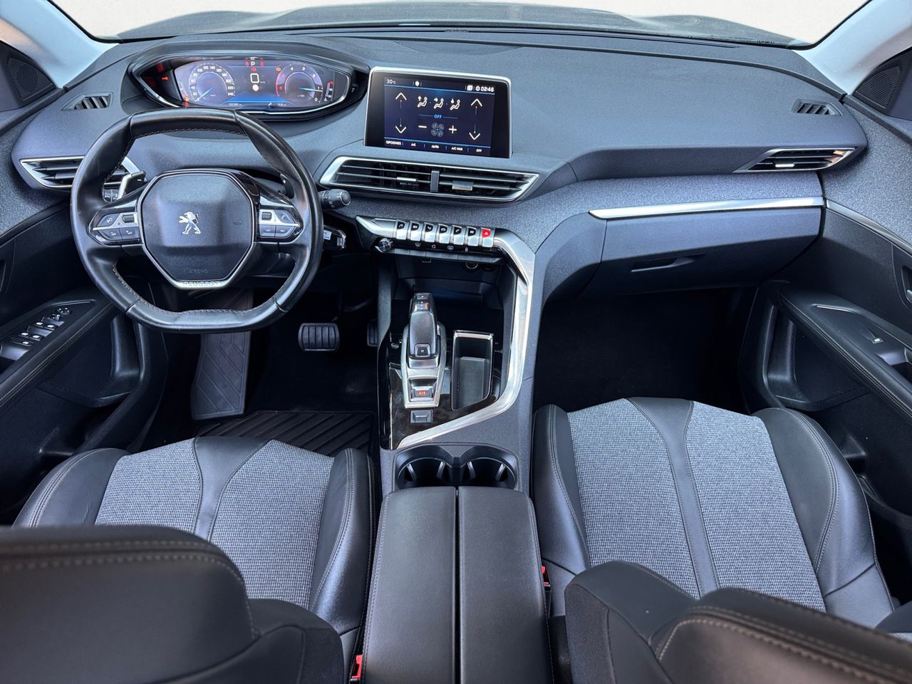 Peugeot 3008 ALLURE BLUE HDI 130 CV EAT8 - Foto 2