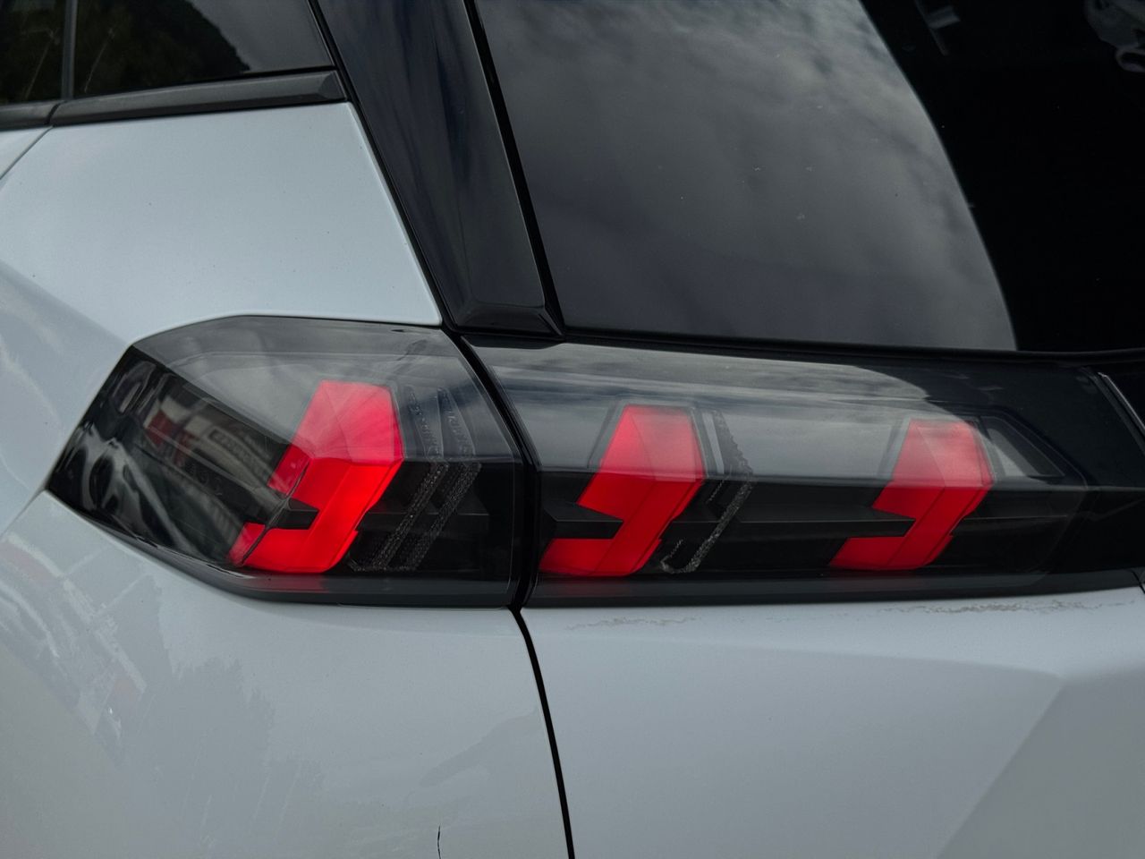 Peugeot 2008 ALLURE PACK PURE TECH 100 CV - Foto 2
