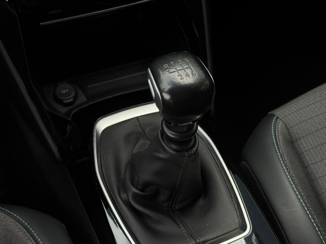 Peugeot 2008 ALLURE PACK PURE TECH 100 CV - Foto 2