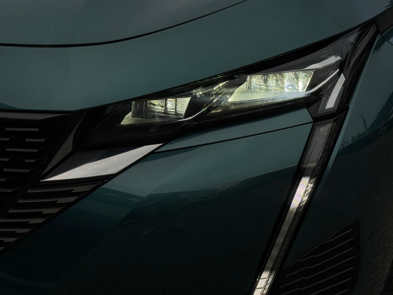 Peugeot 308 SW GT PACK HYBRID 225 EAT8 - Foto 2
