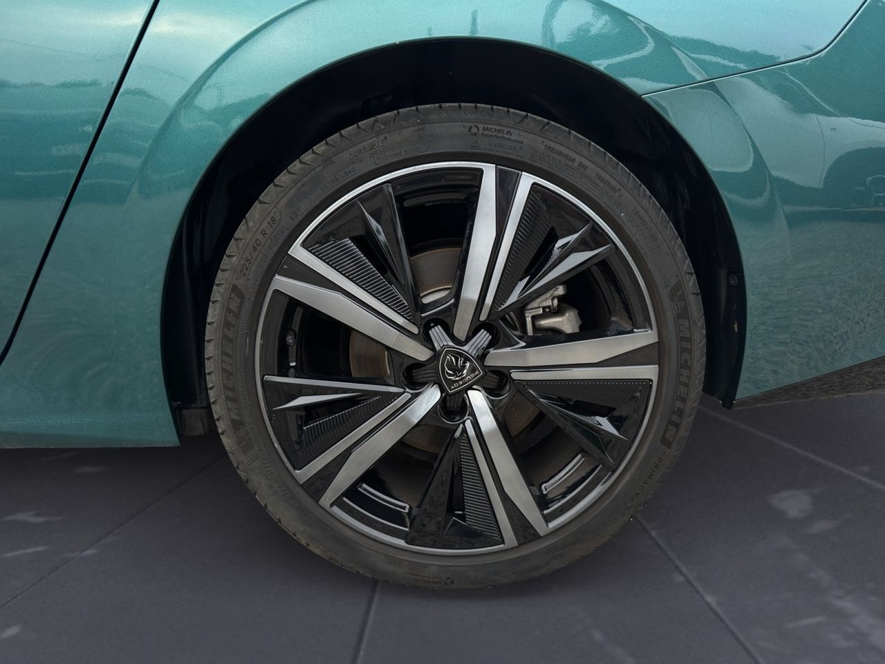 Peugeot 308 SW GT PACK HYBRID 225 EAT8 - Foto 2