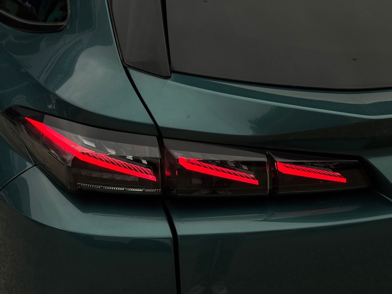 Peugeot 308 SW GT PACK HYBRID 225 EAT8 - Foto 2