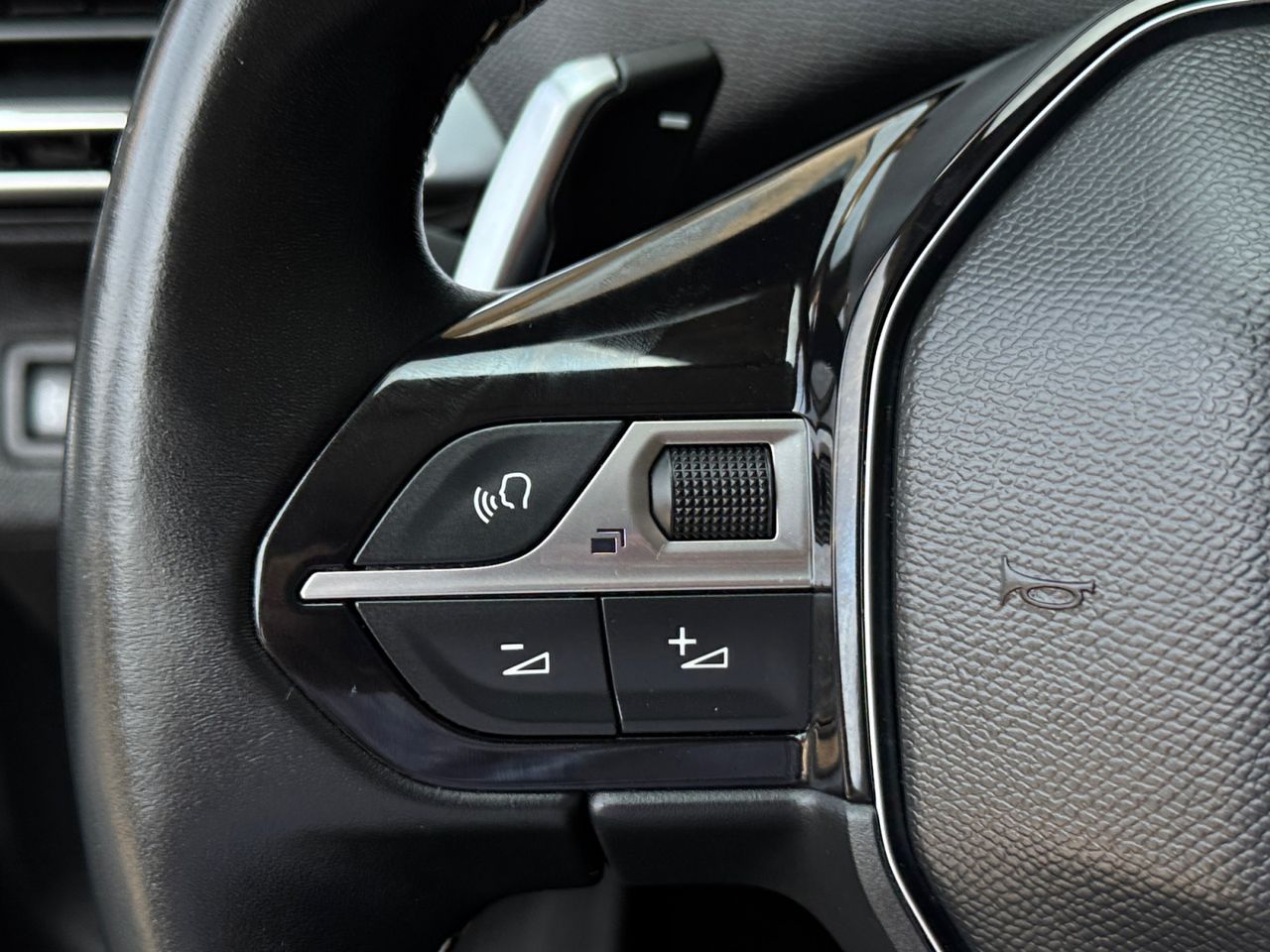 Peugeot 3008 ALLURE PACK BLUE HDI 130 CV EAT8 - Foto 2