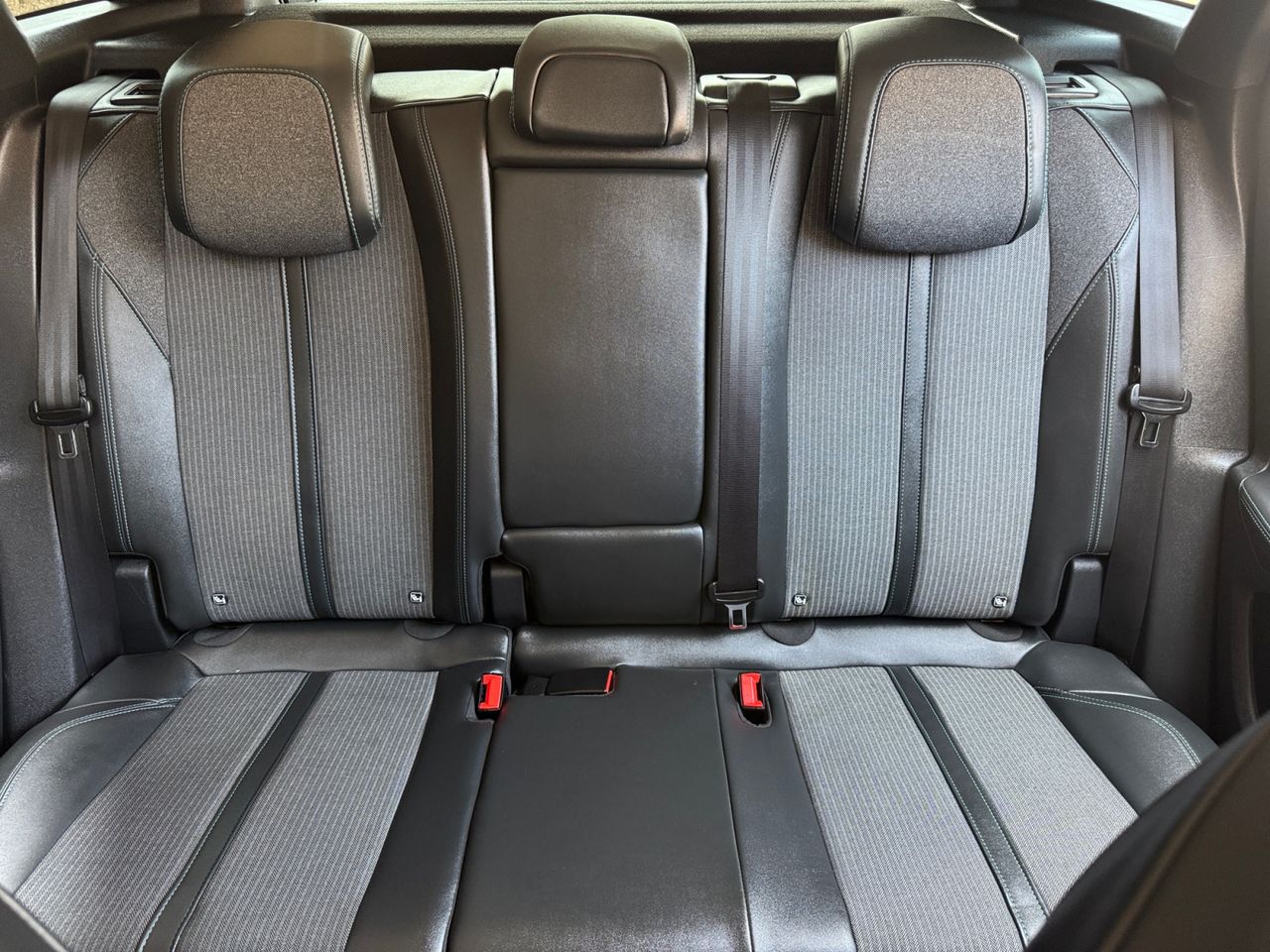 Peugeot 3008 ALLURE PACK BLUE HDI 130 CV EAT8 - Foto 2