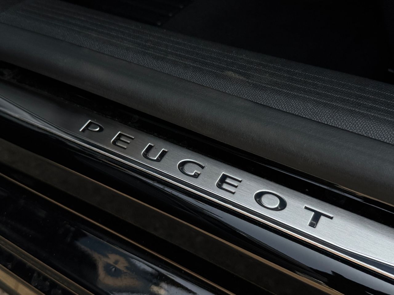 Peugeot 508 Hybrid SW GT PACK HYBRID 225 EAT8 - Foto 2