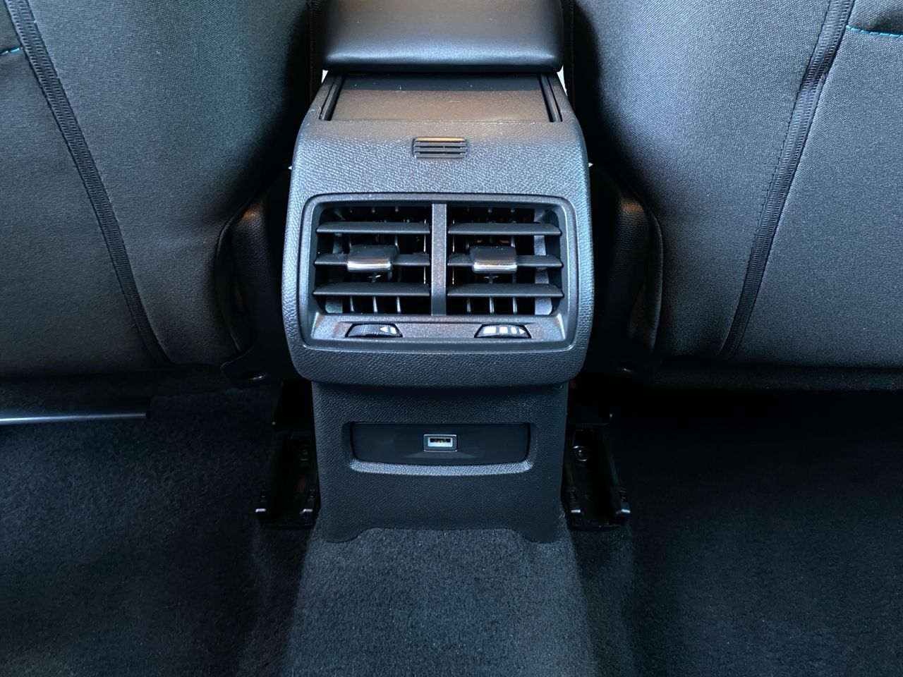 Citroën C4 PURE TECH FEEL PACK 130 CV - Foto 2
