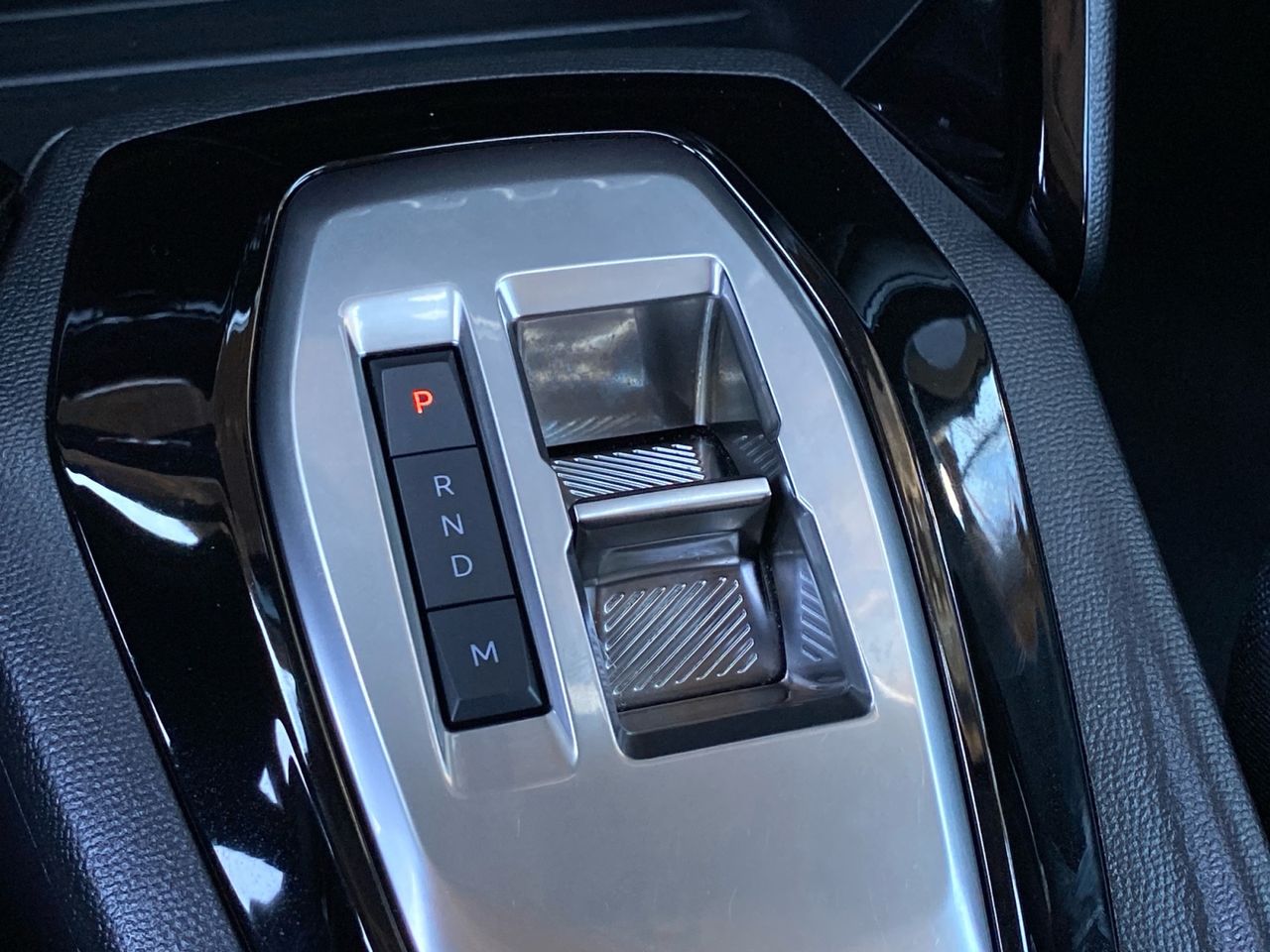 Peugeot 208 STYLE HYBRID 110 eDCS6 - Foto 2