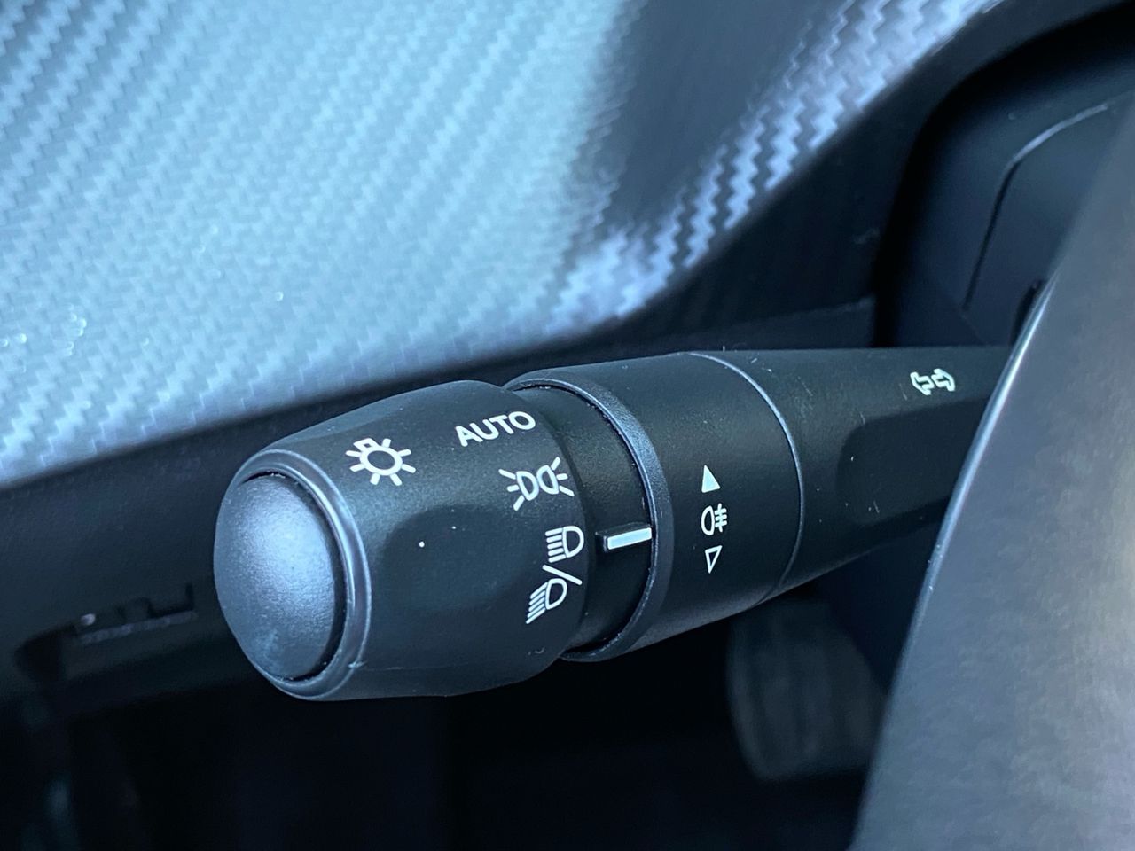 Peugeot 208 STYLE HYBRID 110 eDCS6 - Foto 2