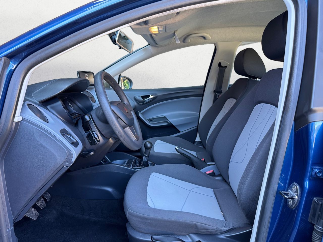 Seat Ibiza 1.2 REFERENCE 70 CV - Foto 2