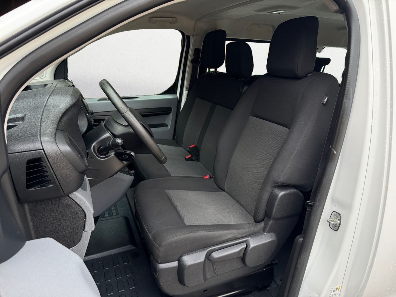Peugeot Expert COMBI BLUE HDI 145 CV LONG - Foto 2