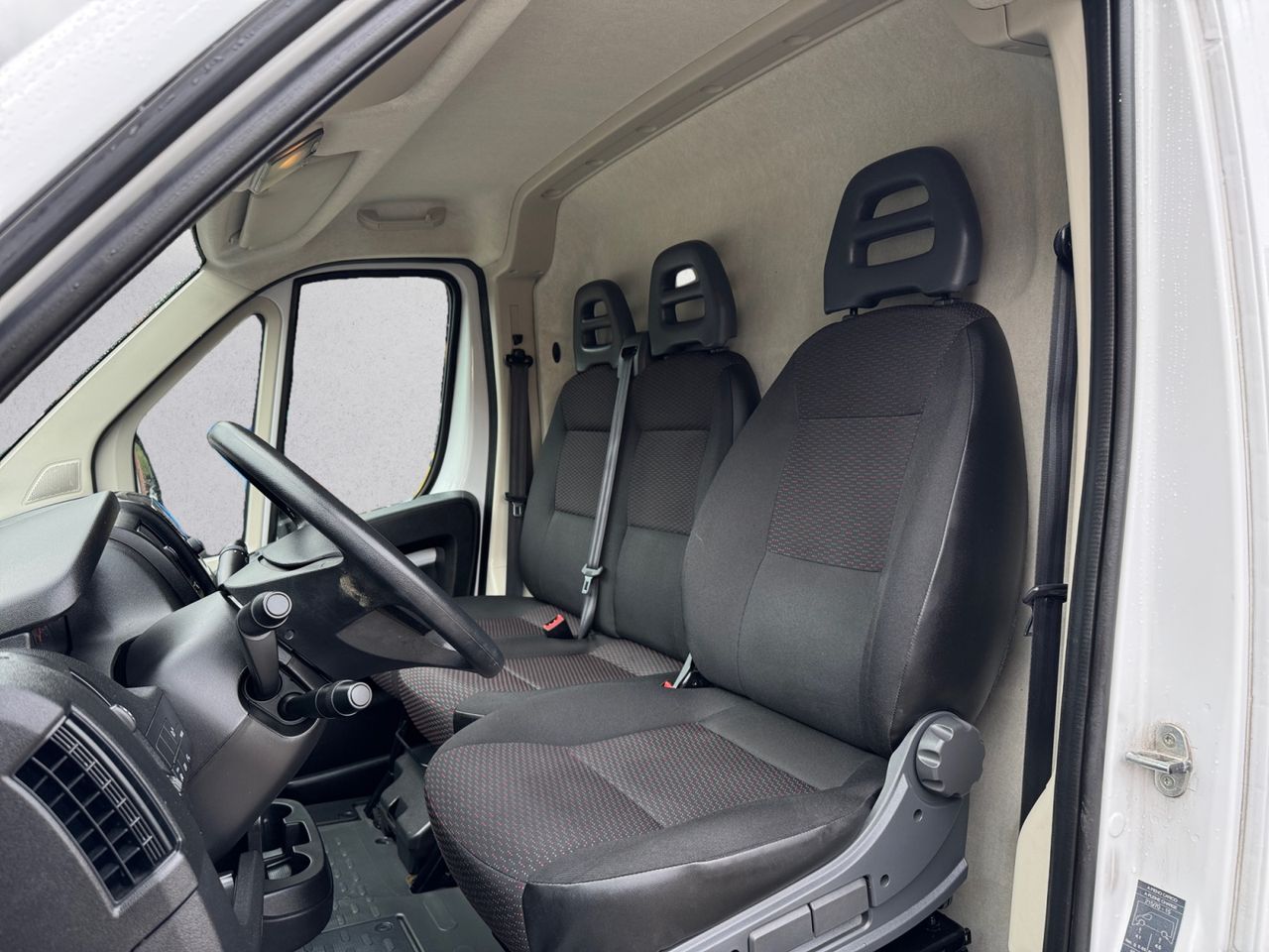 Peugeot Boxer FURGON 335 L3 H2 BLUE HDI 140 CV - Foto 2