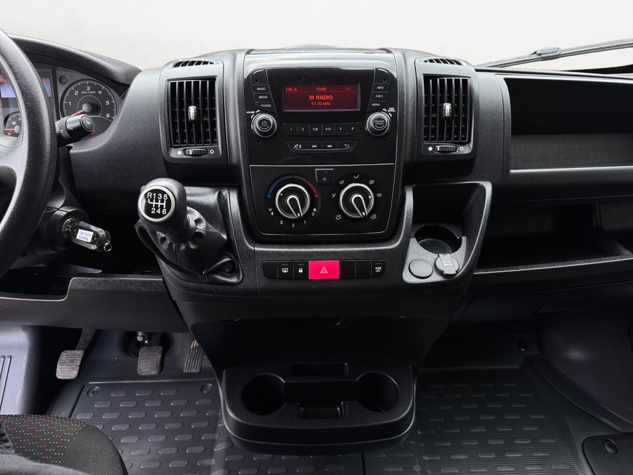 Peugeot Boxer FURGON 335 L3 H2 BLUE HDI 140 CV - Foto 2