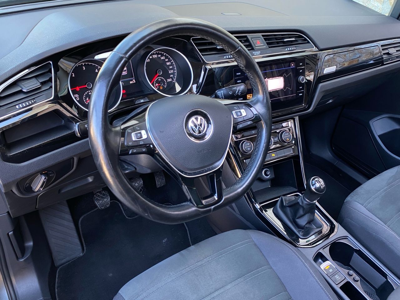 Volkswagen Touran 2.0 TDI ADVANCE 150 CV - Foto 2