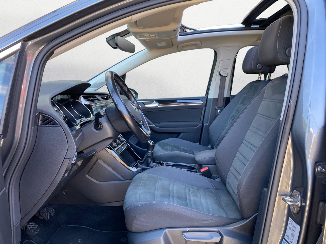 Volkswagen Touran 2.0 TDI ADVANCE 150 CV - Foto 2