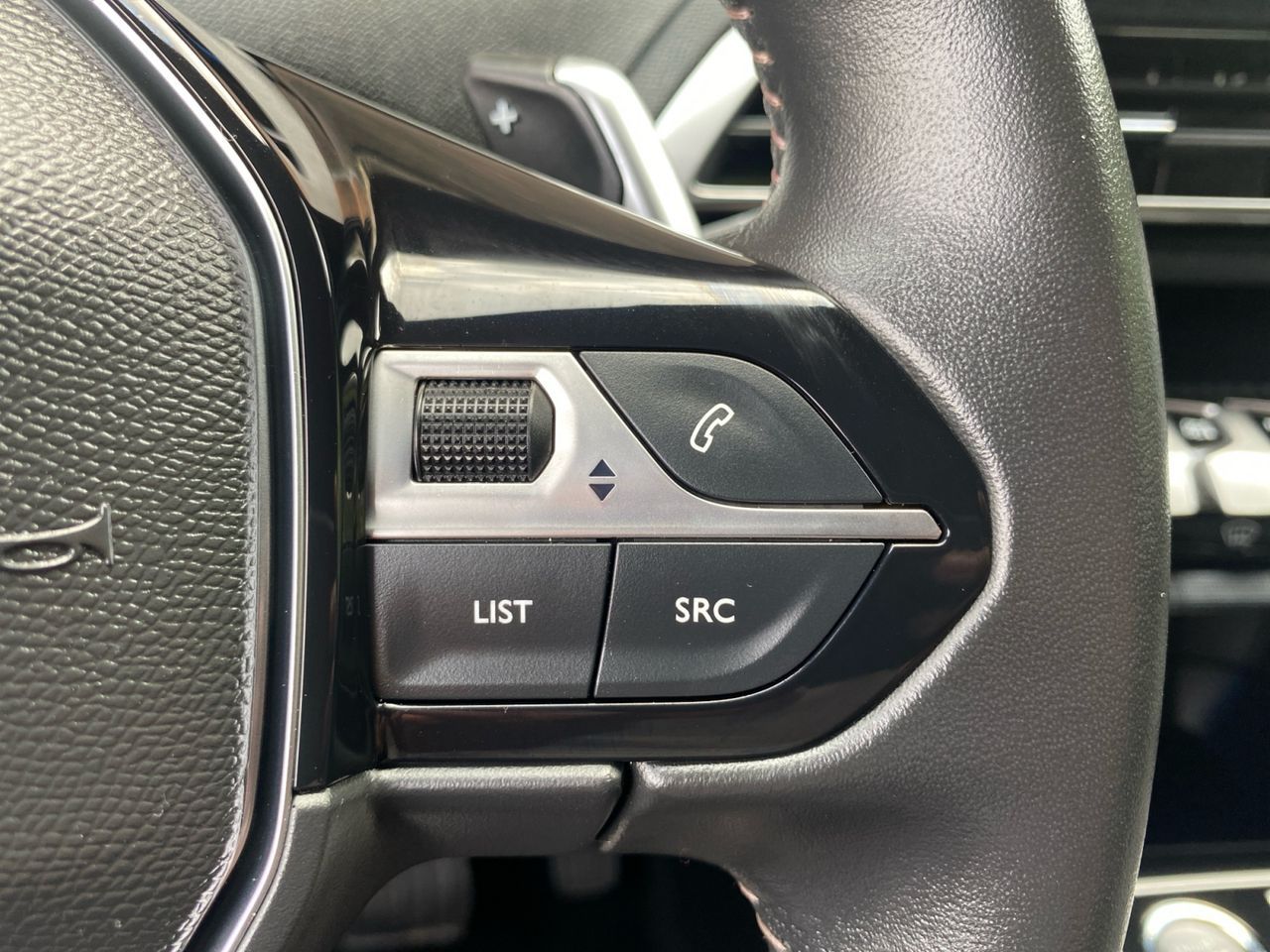 Peugeot 3008 Hybrid ALLURE PACK HYBRID 180 EAT8 - Foto 2