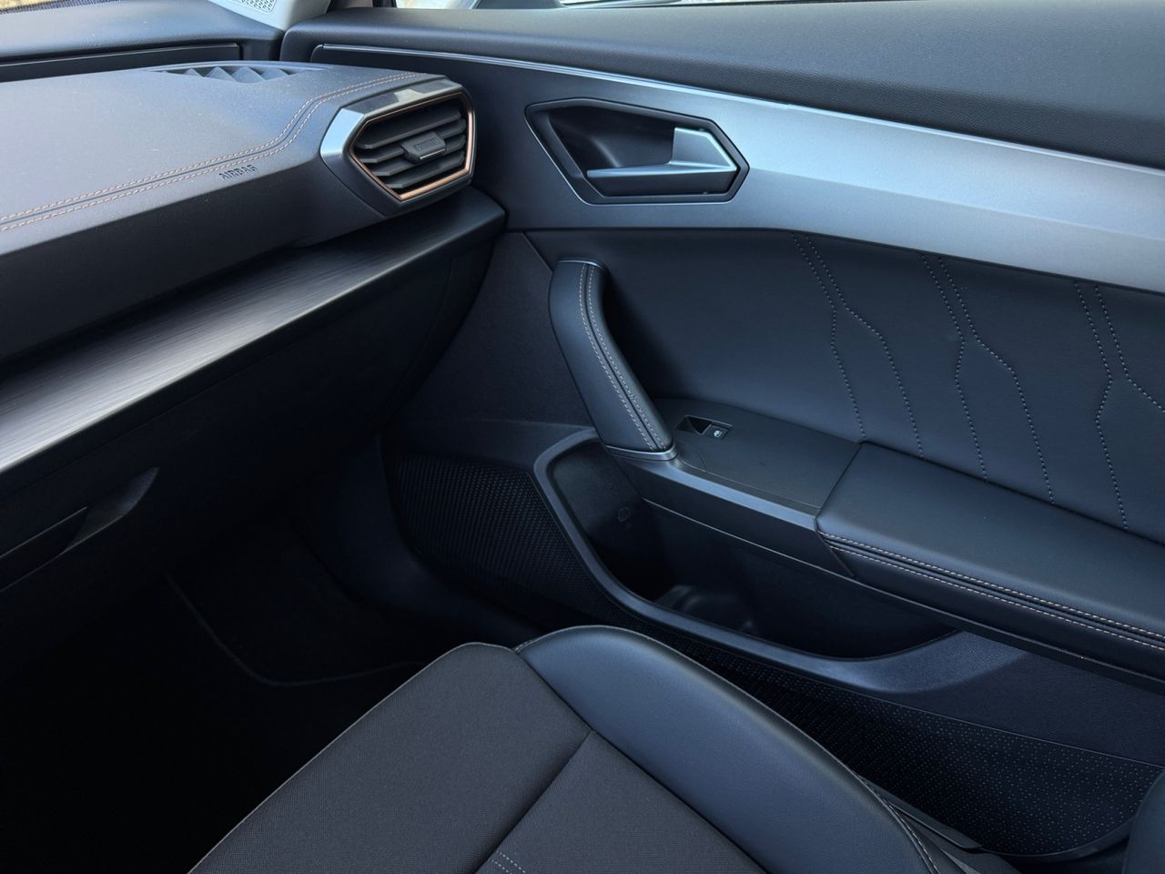 Cupra Formentor 1.4E HYBRID 205 DSG - Foto 2