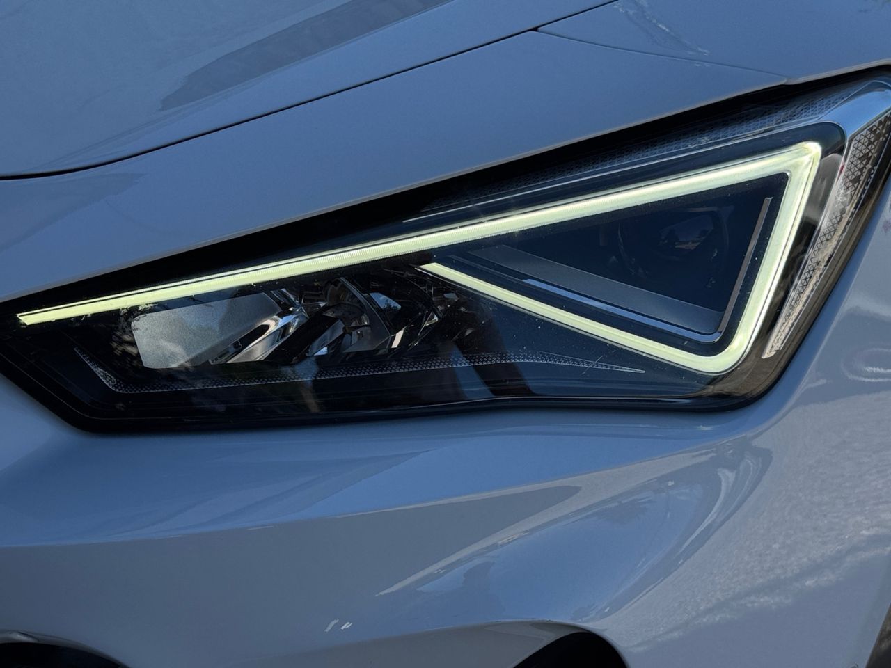Cupra Formentor 1.4E HYBRID 205 DSG - Foto 2