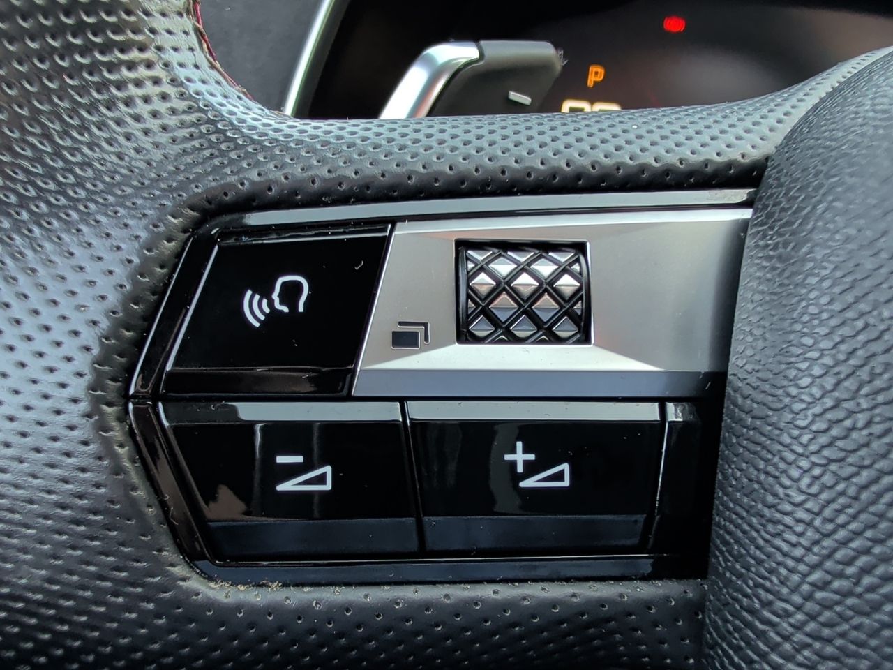 DS DS 7 Crossback E TENSE 300 4X4 PERFORMANCE LINE - Foto 2