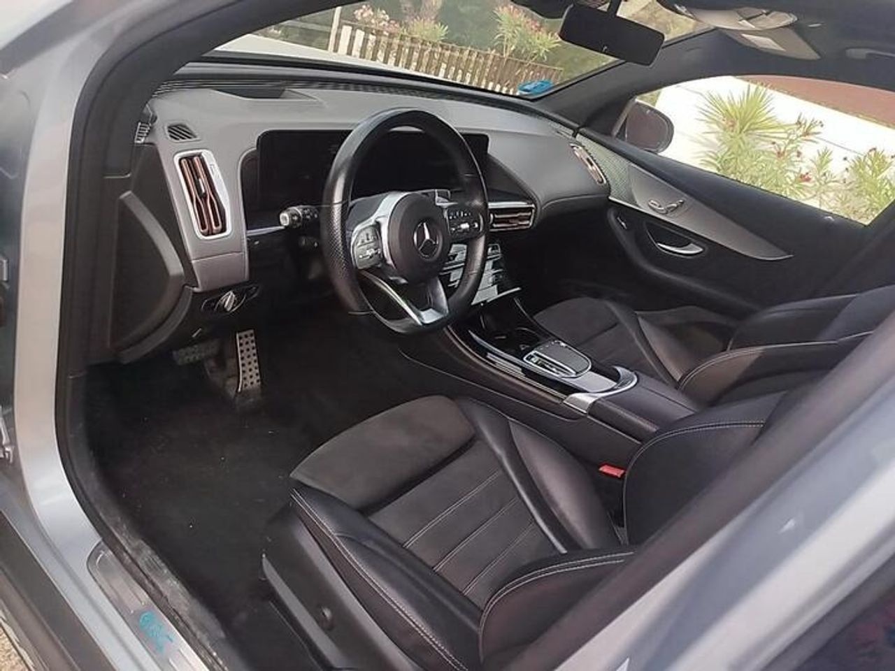 Mercedes EQC 400 4 MATIC AMG LINE + PAQ PREMIUM - Foto 2