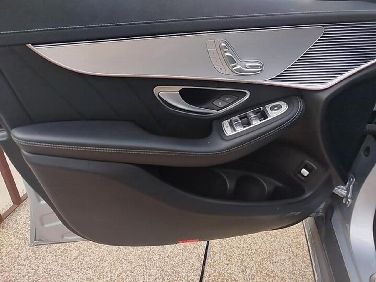 Mercedes EQC 400 4 MATIC AMG LINE + PAQ PREMIUM - Foto 2
