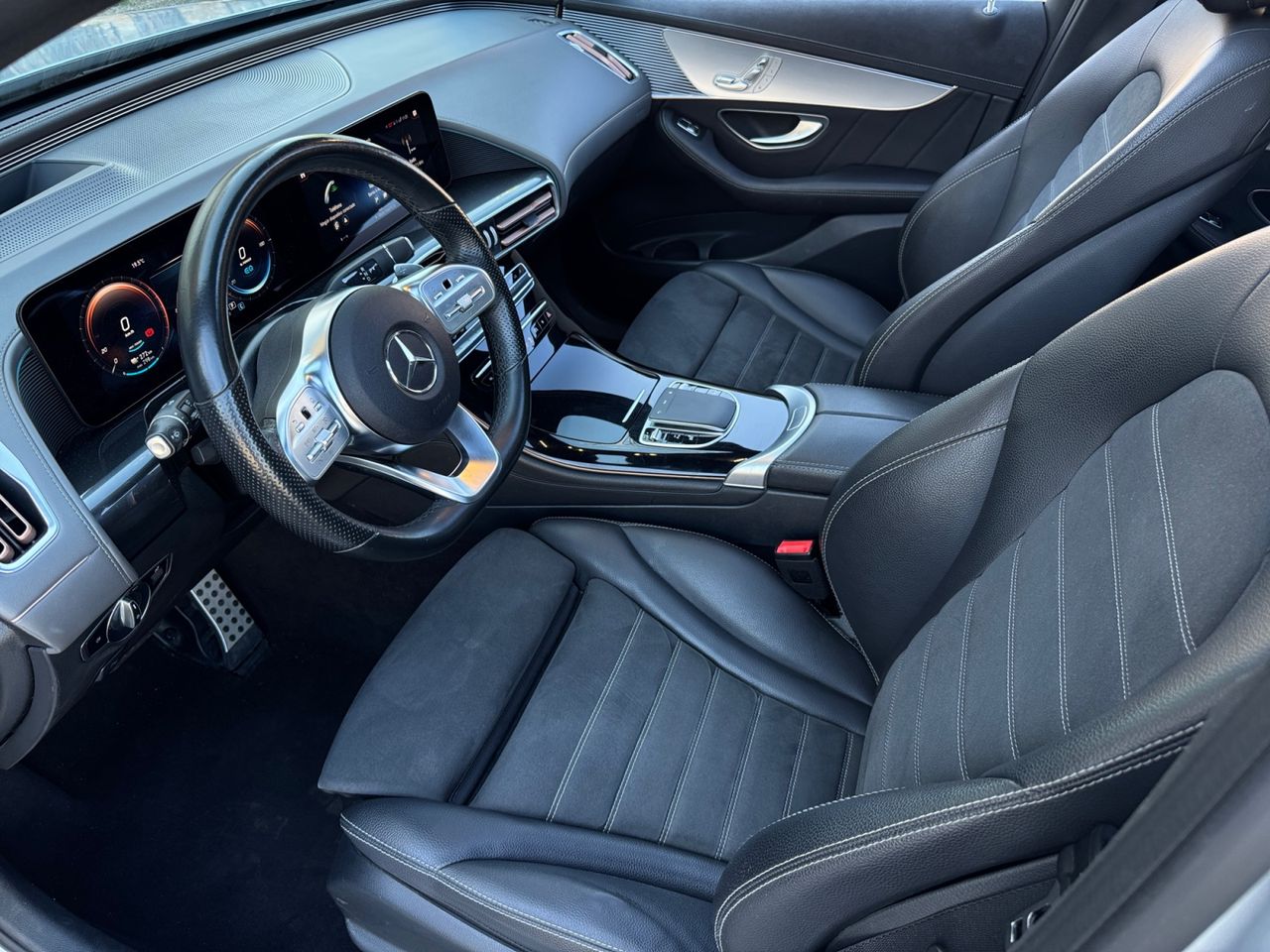 Mercedes EQC 400 4 MATIC AMG LINE + PAQ PREMIUM - Foto 2