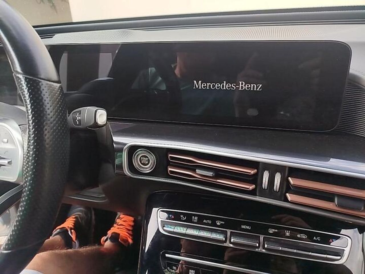 Mercedes EQC 400 4 MATIC AMG LINE + PAQ PREMIUM - Foto 2