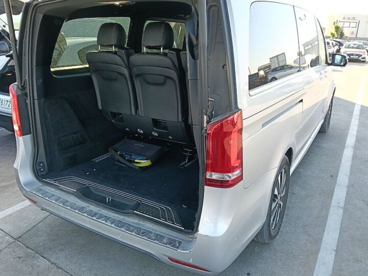Mercedes EQV 300 LARGO AAVANTGARDE 7 PLAZAS - Foto 2