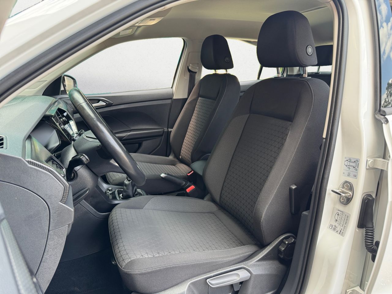Volkswagen T-Cross 1.0 TSI ADVANCE 110 CV - Foto 2