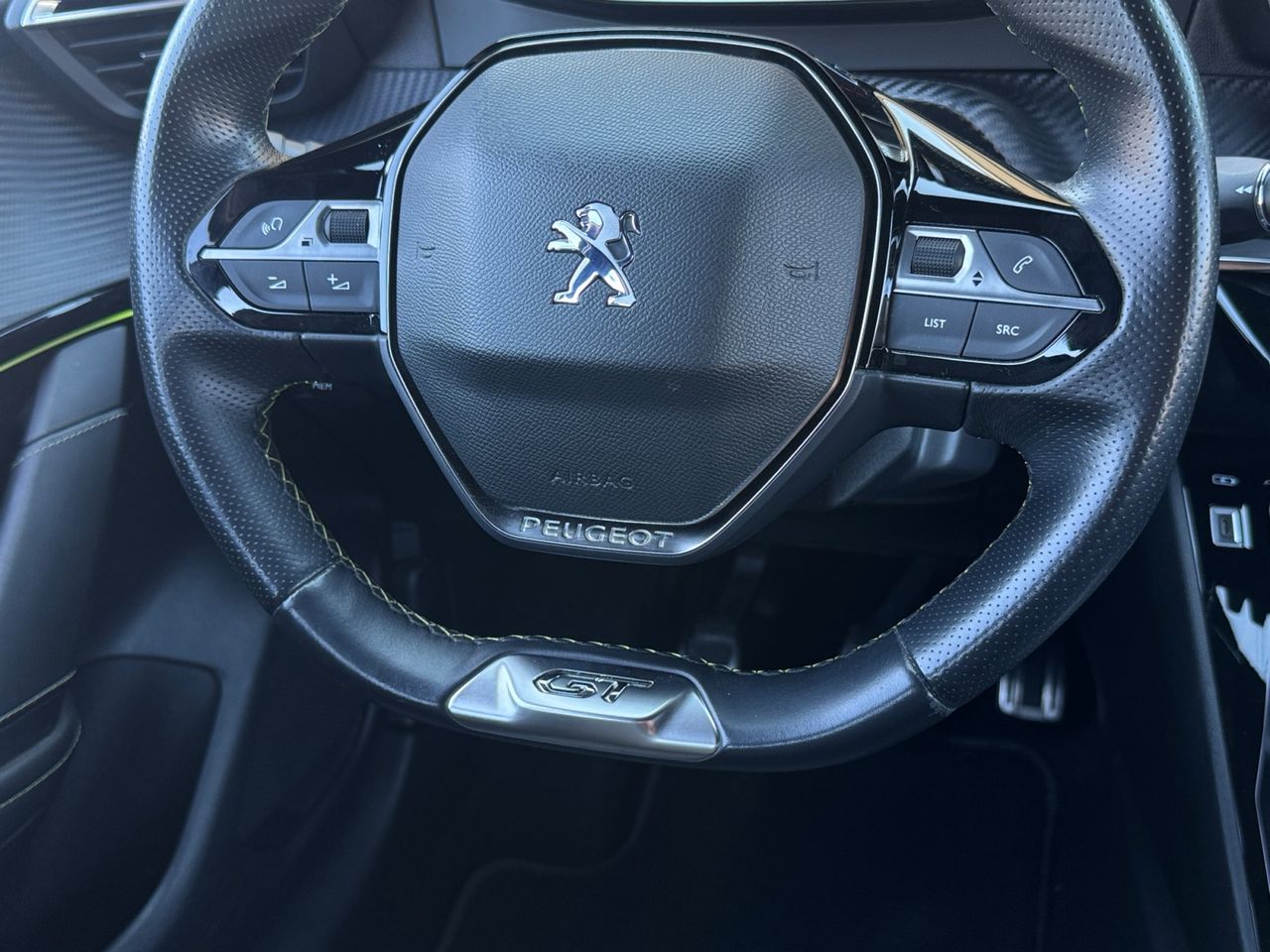Peugeot 208 GT BLUE HDI 100 CV - Foto 2