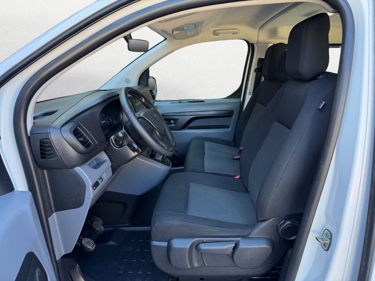 Peugeot Expert COMBI BLUE HDI 120 CV - Foto 2