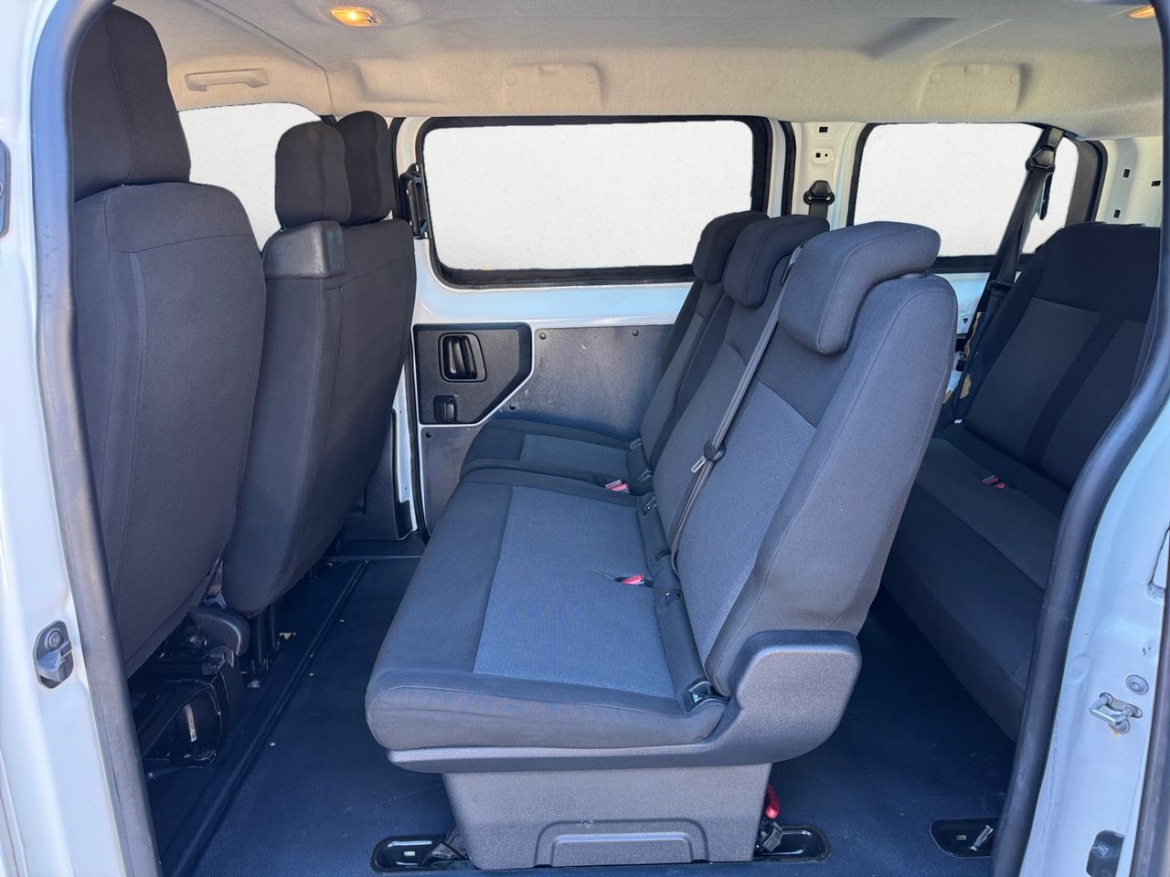 Peugeot Expert COMBI BLUE HDI 120 CV - Foto 2