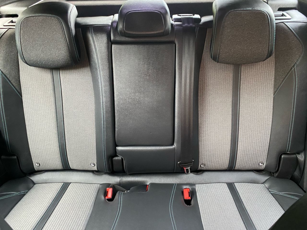 Peugeot 3008 Hybrid ALLURE PACK HYBRID 180 EAT8 - Foto 2