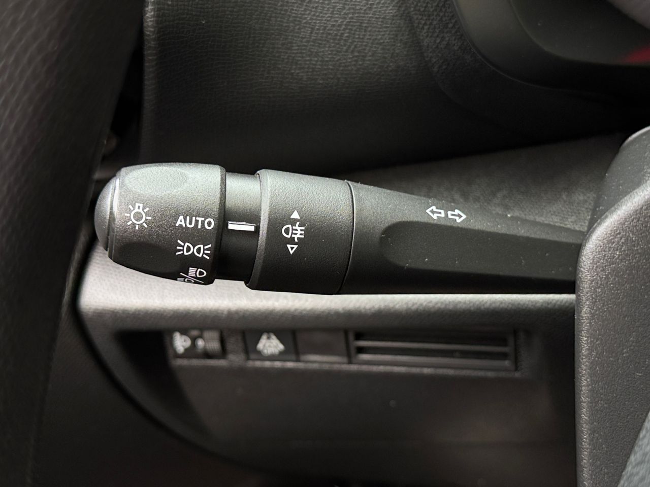 Citroën C4 BLUE HDI 110 CV LIVE PACK - Foto 2