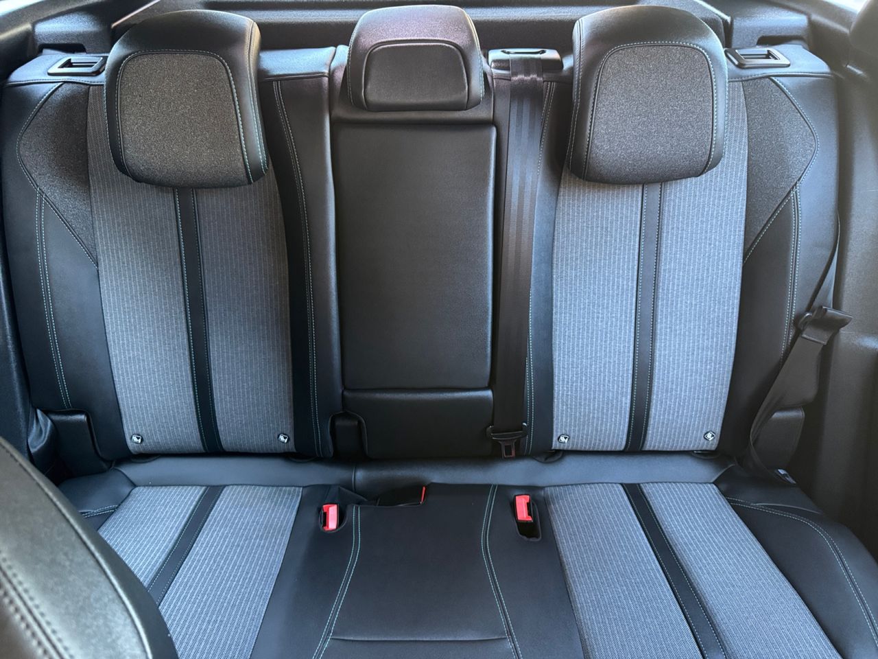Peugeot 3008 Hybrid ALLURE PACK HYBRID 180 CV EAT8 - Foto 2