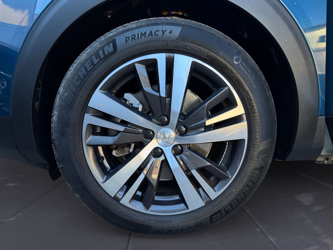 Peugeot 3008 Hybrid ALLURE 225 EAT8 - Foto 2