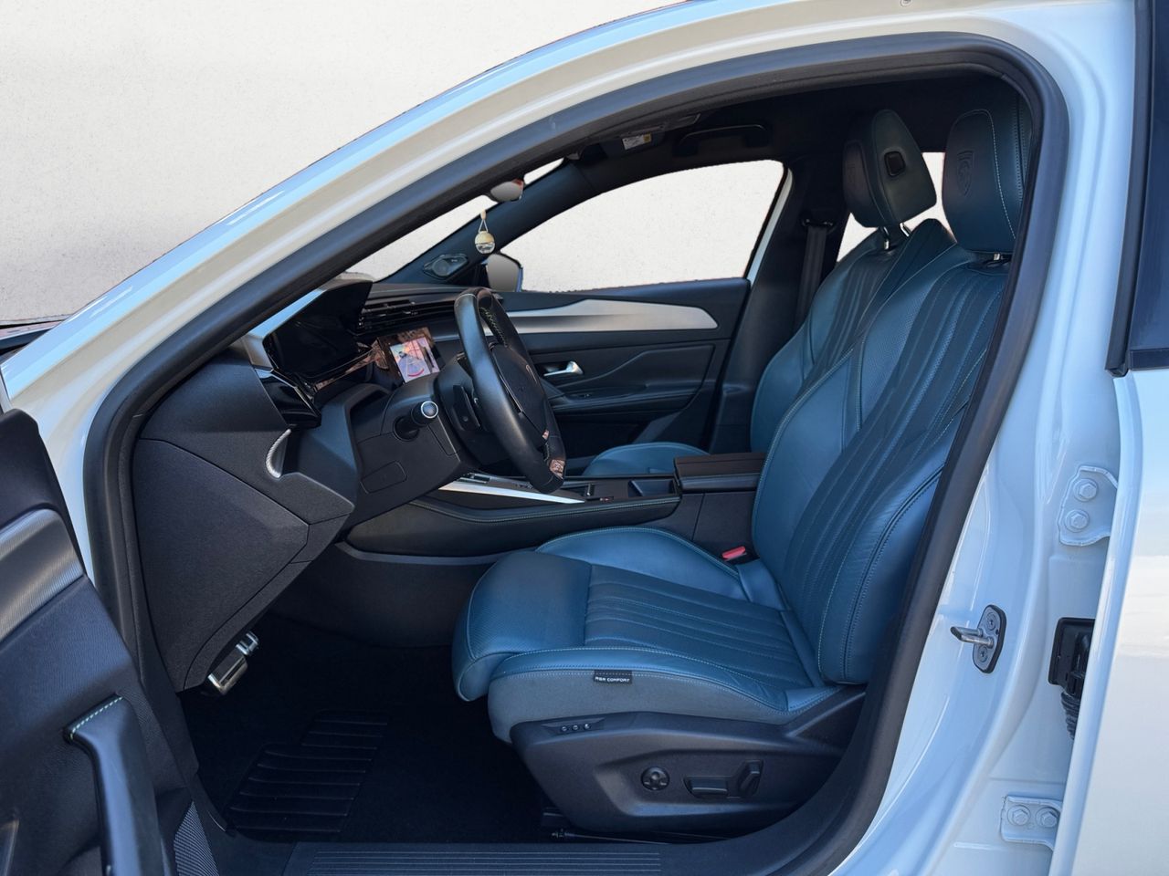 Peugeot 308 SW GT PACK HYBRID 225 EAT8 - Foto 2