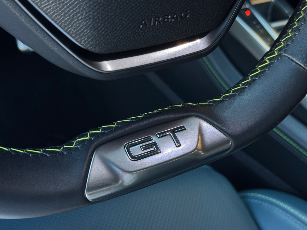 Peugeot 308 SW GT PACK HYBRID 225 EAT8 - Foto 2
