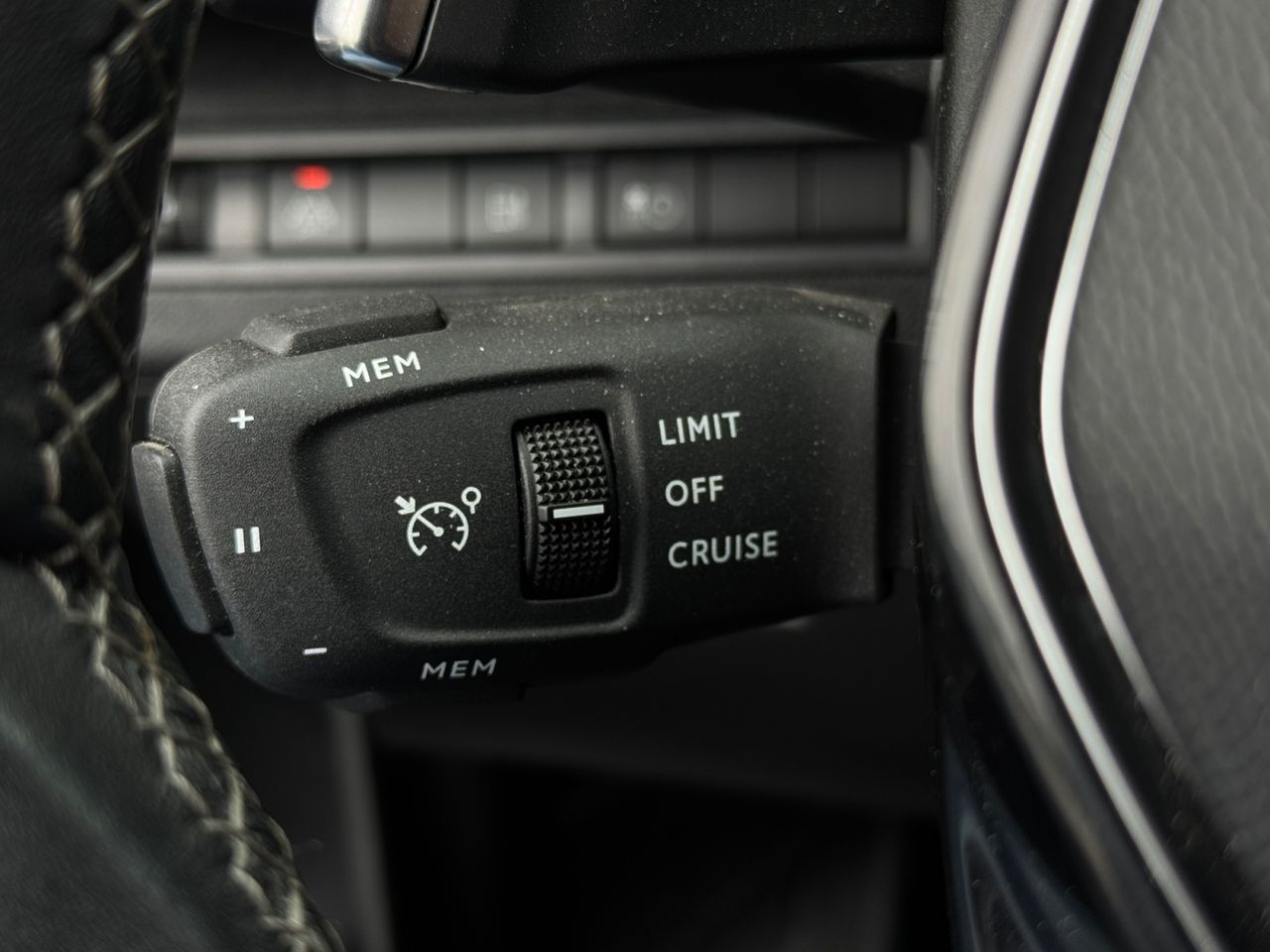 Peugeot 3008 Hybrid ALLURE HYBRID 225 e EAT8 - Foto 2