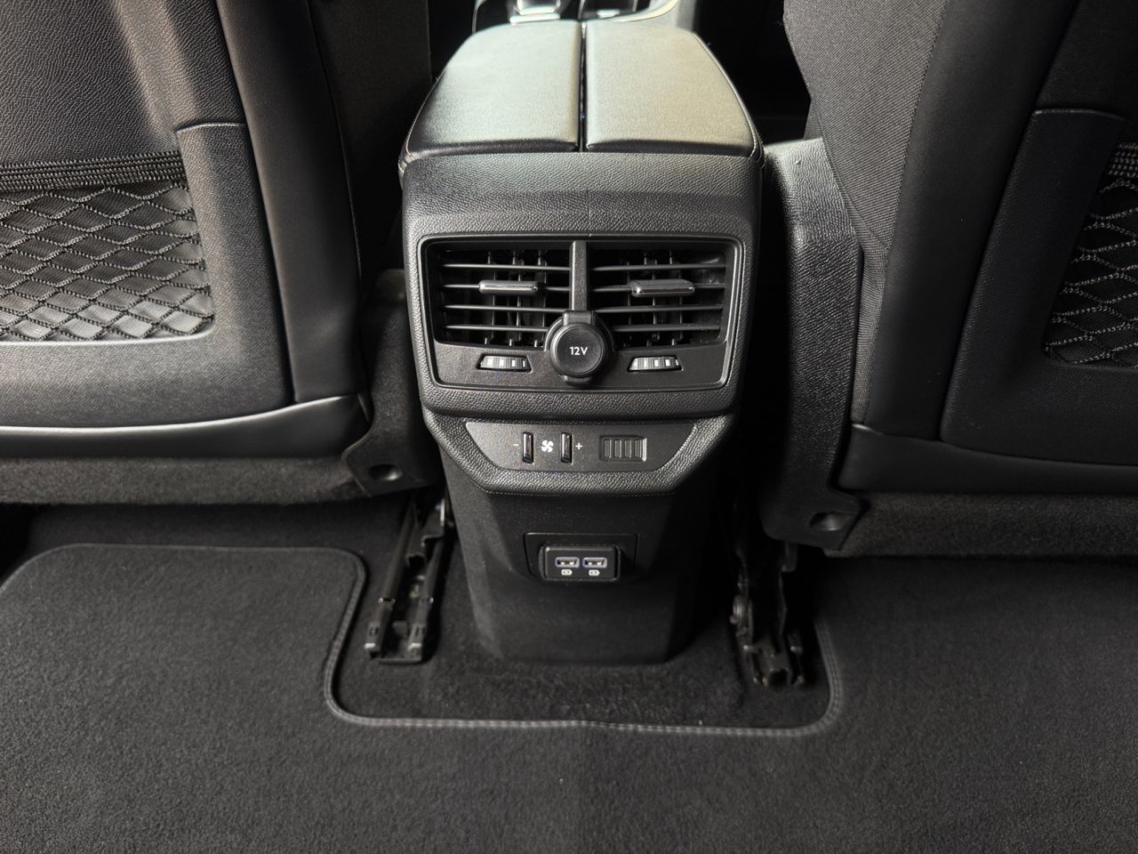 Peugeot 5008 1.5 BLUE HDI 130 CV EAT8 - Foto 2