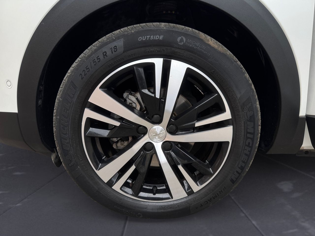 Peugeot 5008 1.5 BLUE HDI 130 CV EAT8 - Foto 2